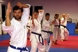 Karate-10